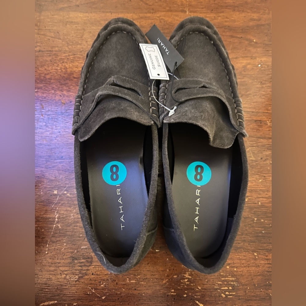 NWT Tahari Women's Dark Brown Suede Loafers size 8 - Picture 6 of 9